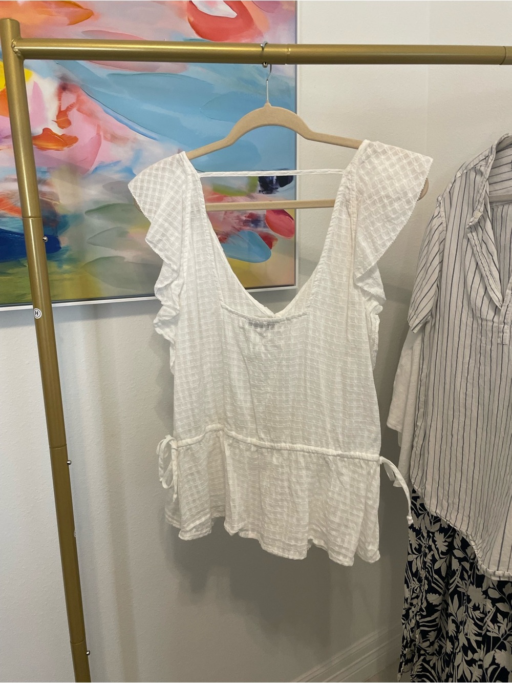 Abercrombie & Fitch White Ruffle V-Neck boho date night Large - Picture 3 of 4